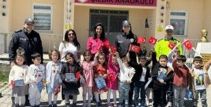 Çıldır’da anaokulu öğrencilerine trafik eğitimi
