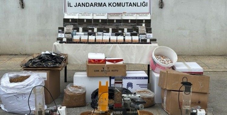 Kendi sardıkları tütünleri piyasaya süren 2 kişi yakalandı
