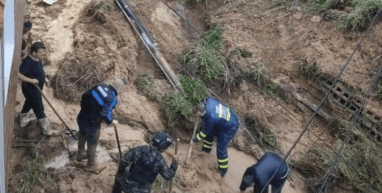 Kolombiya'yı sel ve toprak kayması vurdu: 5 ölü