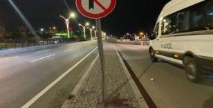 Ankara’da motosiklet trafik levhasına çarptı: 2 ölü

