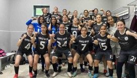 Körfez Kadın Futbol takımı çeyrek finalde
