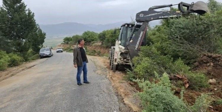 Yenipazar’da yol genişletme çalışmaları sürüyor
