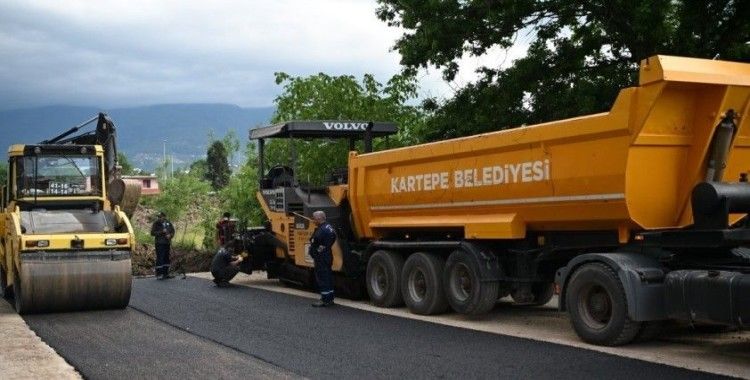 Kartepe’de 930 ton asfalt serimi gerçekleştirildi

