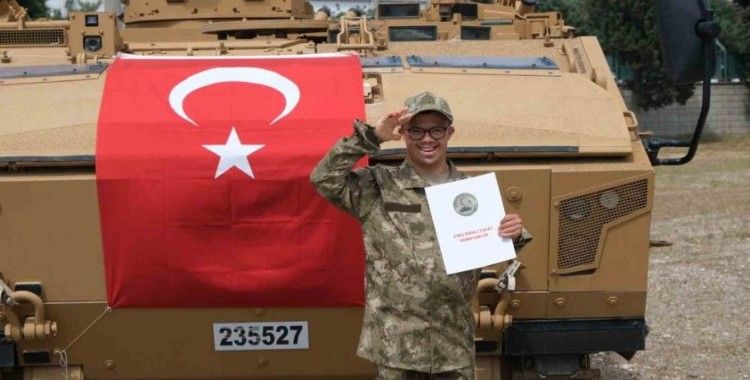 Özel bireyler törenle uğurlandı, yemin edip asker oldu