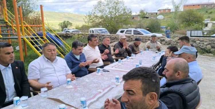 Karahallı köyünde yağmur duası yapıldı
