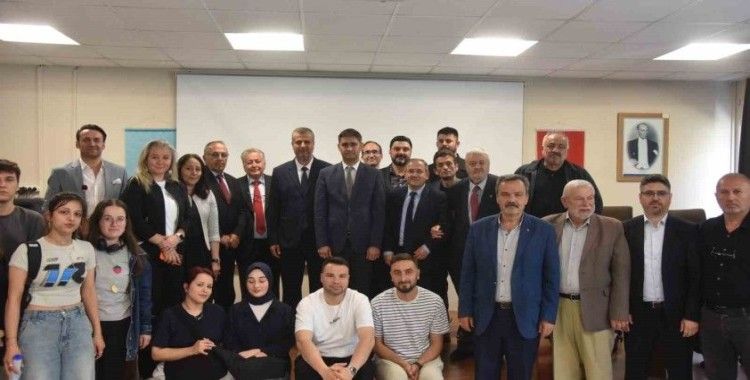 Ulukavak, savunma sanayi üzerine konferans verdi
