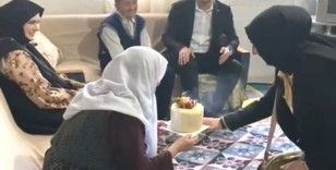 Hisarcık Kaymakamı Bahar’dan, 82 yaşındaki Hafize teyzeye pastalı doğum günü kutlaması
