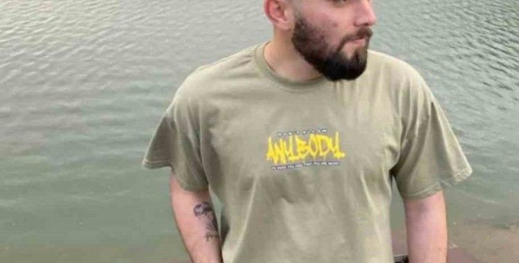 Gezi yolunda facia: 27 yaşındaki genç hurdaya dönen araçta öldü