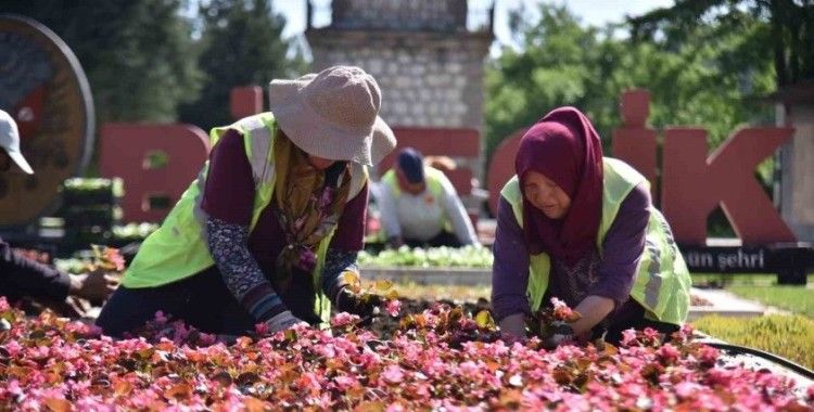 Bilecik’i süsleyen kadın çalışanlar