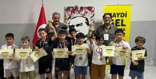 İzmir’de, 19 Mayıs satranç turnuvasına 110 sporcu katıldı
