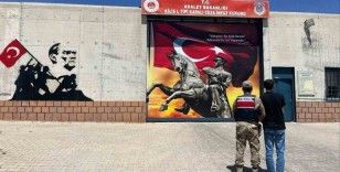 Kilis’te aranan 24 şahıs Jandarma tarafından yakalandı
