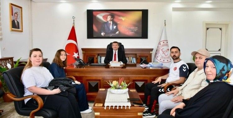 Türkiye Taekwondo Şampiyonası’nda altın madalya kazandı