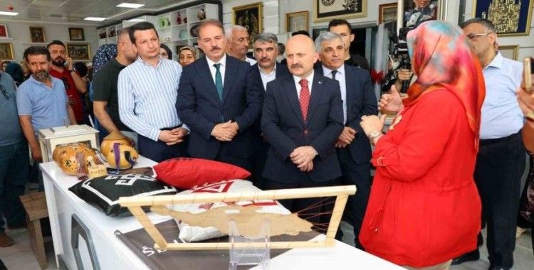 El emeği göz nuru eserler sergilendi