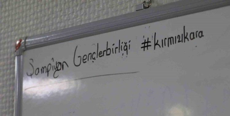 Gençlerbirliği Sportif Direktörü Düzgün, basın mensuplarıyla bir araya geldi