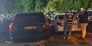 Beyoğlu’nda aracında usulsüz çakar bulunan sürücüye 136 bin 165 lira ceza
