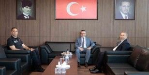 Emniyet Müdürü Kenan Kurt, Biga’da yapımı devam eden Emniyet Müdürlüğü binasında incelemelerde bulundu
