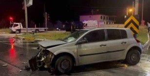 İki otomobilin çarpıştığı kazada 6 kişi yaralandı
