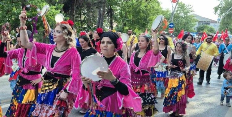 Bartın’da ’Çilek Festivali’ 12 yıl aradan sonra yeniden başladı