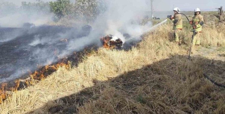 Antakya’da saman balyaları yandı
