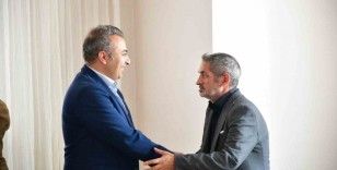 Vali Çiçek, şehit aileleri ile bayramlaştı
