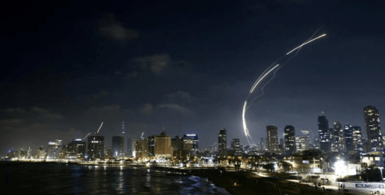 İran'dan İsrail halkına 'ülkeyi terk etmeleri' çağrısı