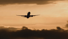 İran'dan kalkan uçaklar ABD-İran müzakerelerinin yapıldığı Umman'a gitti