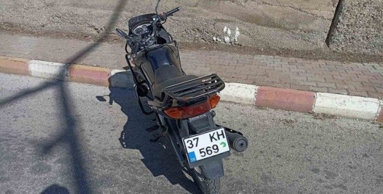 Bariyerlere çarpan motosiklet sürücüsü ağır yaralandı
