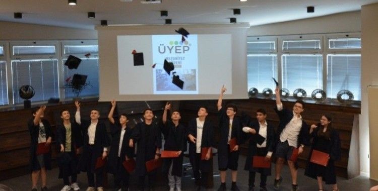 ÜYEP mezunları gerçekleştirilen törenle uğurlandı
