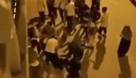 Esenyurt’ta iki aile arasında laf atma tartışması kavgaya dönüştü: O anlar cep telefonu kamerasında
