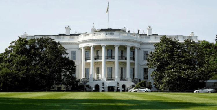 Beyaz Saray, Trump'ın Suriye'ye yaptırımları kaldıracağını açıkladı