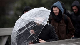 İstanbul Valiliği uyardı: Kuvvetli rüzgar 5 gün boyunca etkili olacak