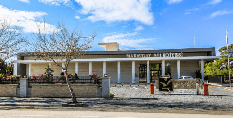 Manavgat Belediyesi'ne operasyon: Belediye Başkanı Niyazi Nefi Kara gözaltında