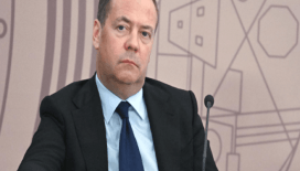 Trump'ın BRICS'i destekleyenlere tarife tehdidini değerlendiren Medvedev: Birlik otorite kazanıyor