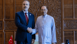 Bakan Fidan, Malezya Başbakanı Enver İbrahim ile görüştü