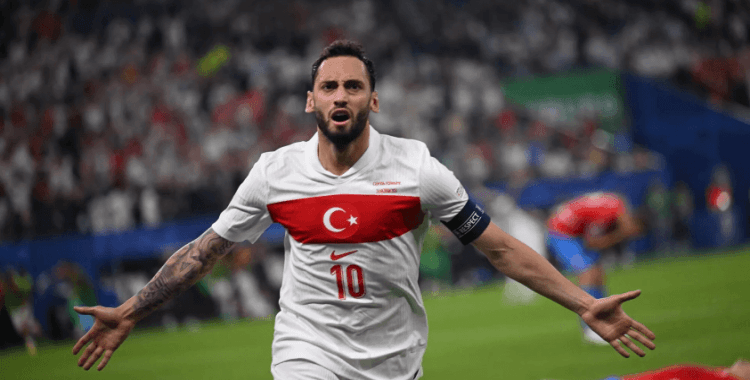 Hakan Çalhanoğlu için Inter'den net yanıt geldi