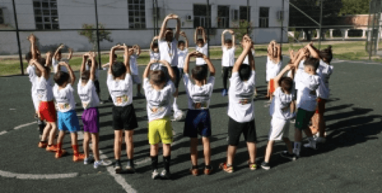 Yaz Spor Okulları 5 bin 850 çocuğun katılımıyla başladı