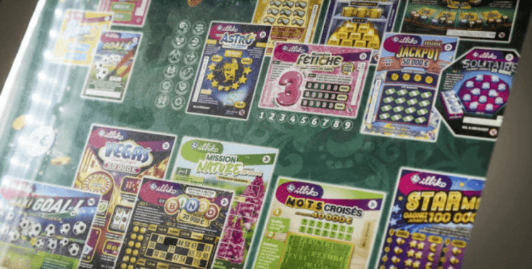 Şanslı adam, piyangoda yaptığı hata sayesinde bir gecede iki kez milyoner oldu