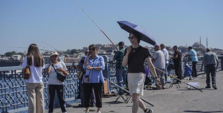 Çifte sıcak hava alarmı, Orhan Şen'den İstanbul Valisi'ne mesai çağrısı: 'En sıcak gün yaşanacak, dışarı çıkmayın'