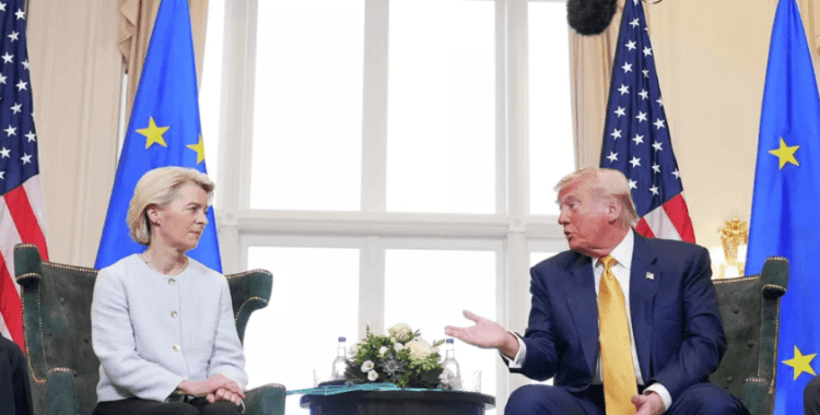 ABD basını: Trump, AB Komisyonu Başkanı'nı Rusya'dan enerji almaktan vazgeçmesi için ikna etmeye çalıştı