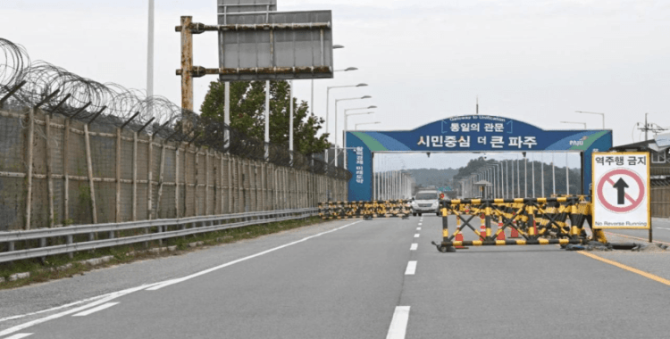 Güney Kore, vatandaşlarına Kuzey Korelilerle kısıtlamalar olmadan görüşme izni vermeye başladı
