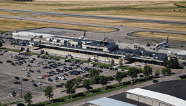 ABD'de havaalanında 2 uçak çarpıştı: 4 kişi öldü