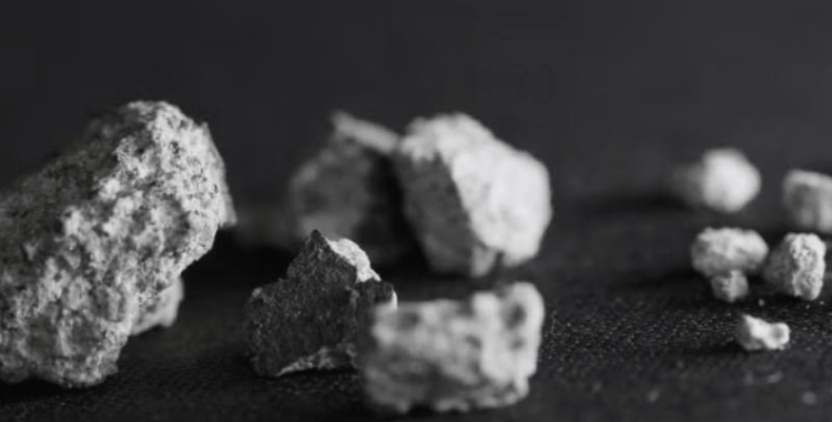 Eve düşen göktaşı, Dünya'dan yaşlı çıktı