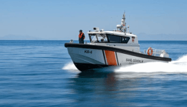 Muğla'da fiber tekne battı: 6 kişi kurtarıldı, 2 çocuk kayıp