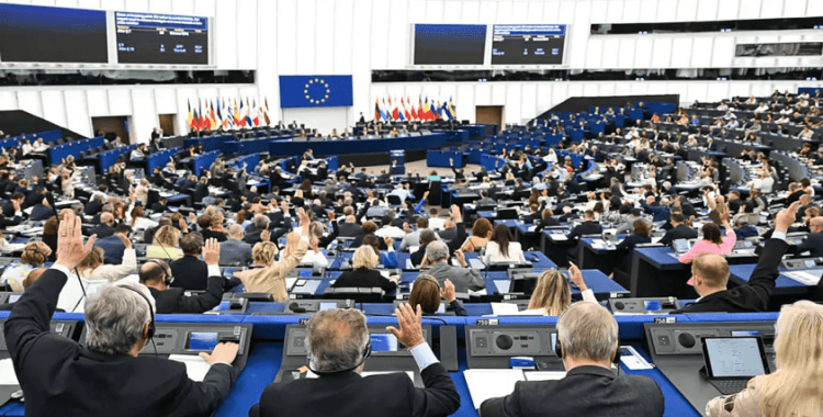 Avrupa Parlamentosu, Filistin Devleti'nin tanınması çağrısında bulundu
