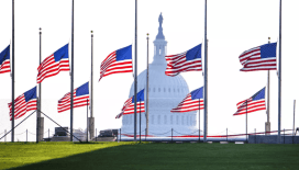 Trump'ın müttefiki Charlie Kirk üniversite etkinliğinde öldürüldü, ABD genelinde bayraklar dört günlüğüne yarıya indirildi