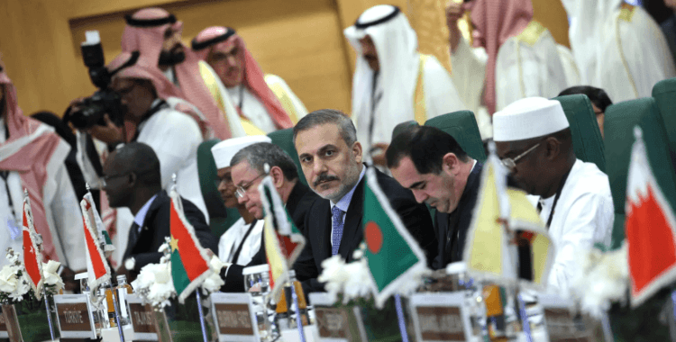 Dışişleri Bakanı Fidan, İİT-Arap Birliği Olağanüstü Zirvesi öncesi Doha'daki 'kritik' toplantıya katılacak