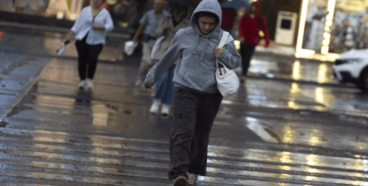 Meteoroloji'den 13 il için 'sarı' alarm: Sağanak geliyor, İstanbul ve birçok kent için tarih verildi