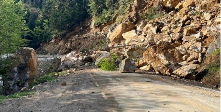 Kenya'da toprak kayması: En az 21 kişi hayatını kaybetti, binden fazla ev yok oldu