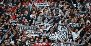 Beşiktaş'ta Fenerbahçe derbisi öncesi taraftarlar arasında kavga çıktı: 1 kişi ağır yaralandı
