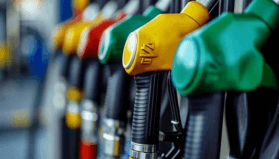 Benzine gece yarısı bir indirim daha geldi: Akaryakıtta fiyatlar değişti